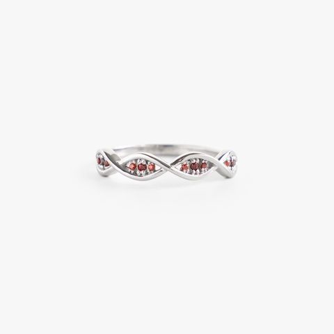 Silver ring &ldquo;DNA&rdquo;
