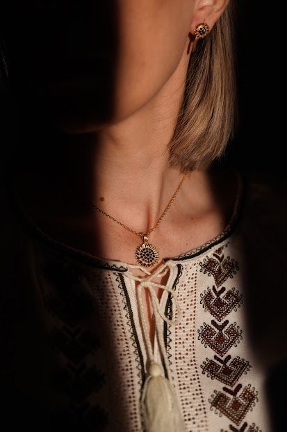 Gold-plated silver pendant: Sunflowers of happiness