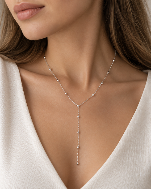 Silver necklace "Dew"